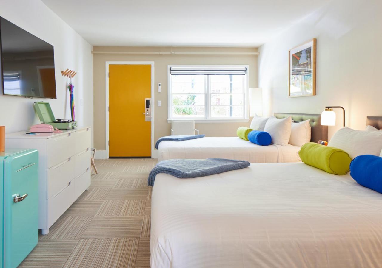Little Mod Hotel At The University Шарлотсвил Екстериор снимка